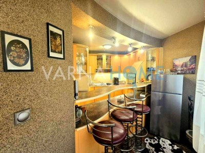 Тристаен апартамент за продажба Варна Център - Photo 7