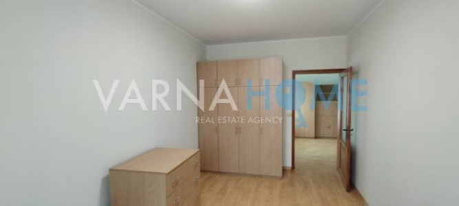 Двустаен апартамент за продажба Варна Цветен