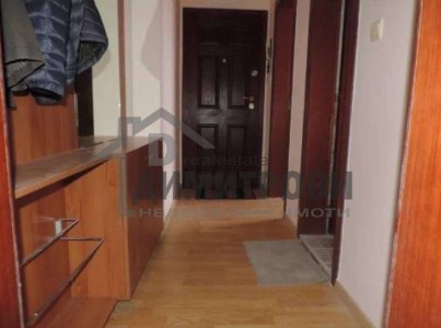 Тристаен апартамент дава под наем Варна Спортна Зала - Photo 6