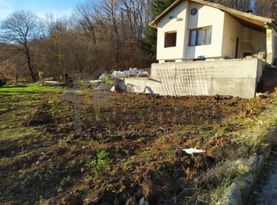 Сграда за продажба Варна област с.Осеново