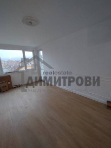 Тристаен апартамент за продажба Варна Гръцка махала