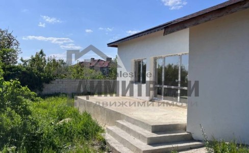 Къща за продажба Варна област с.Аврен
