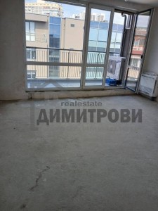 Тристаен апартамент за продажба Варна Левски - Photo 4
