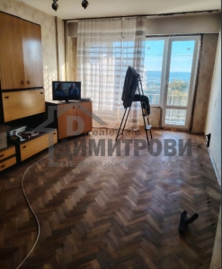 Тристаен апартамент за продажба Варна Трошево