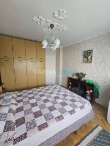 Тристаен апартамент за продажба Варна Чайка