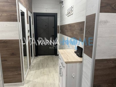 Тристаен апартамент дава под наем Варна Левски