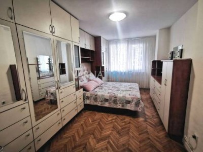 Тристаен апартамент дава под наем Варна Нептун