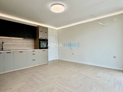 Тристаен апартамент за продажба Варна Автогарата - Photo 3
