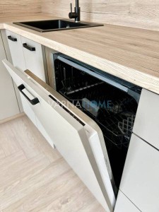 Тристаен апартамент за продажба Варна Автогарата